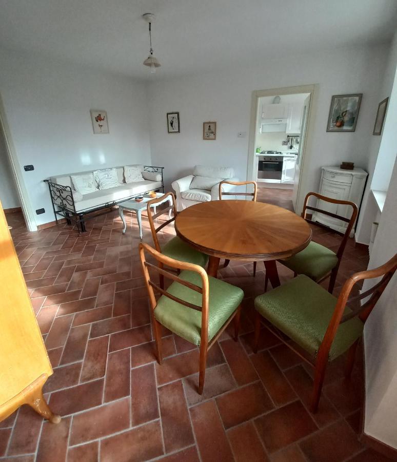 Apartamento Il Giardino Di Olivia Guarene Exterior foto
