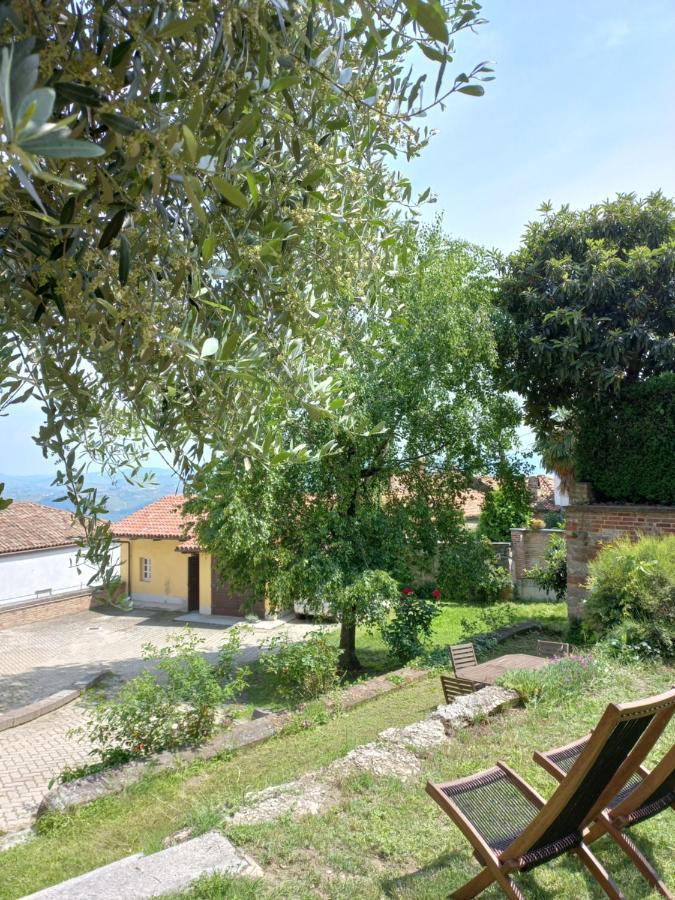 Apartamento Il Giardino Di Olivia Guarene Exterior foto