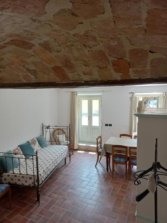Apartamento Il Giardino Di Olivia Guarene Exterior foto